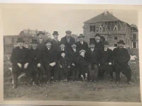 Členové družstva Vlastní silou na snímku z roku 1922